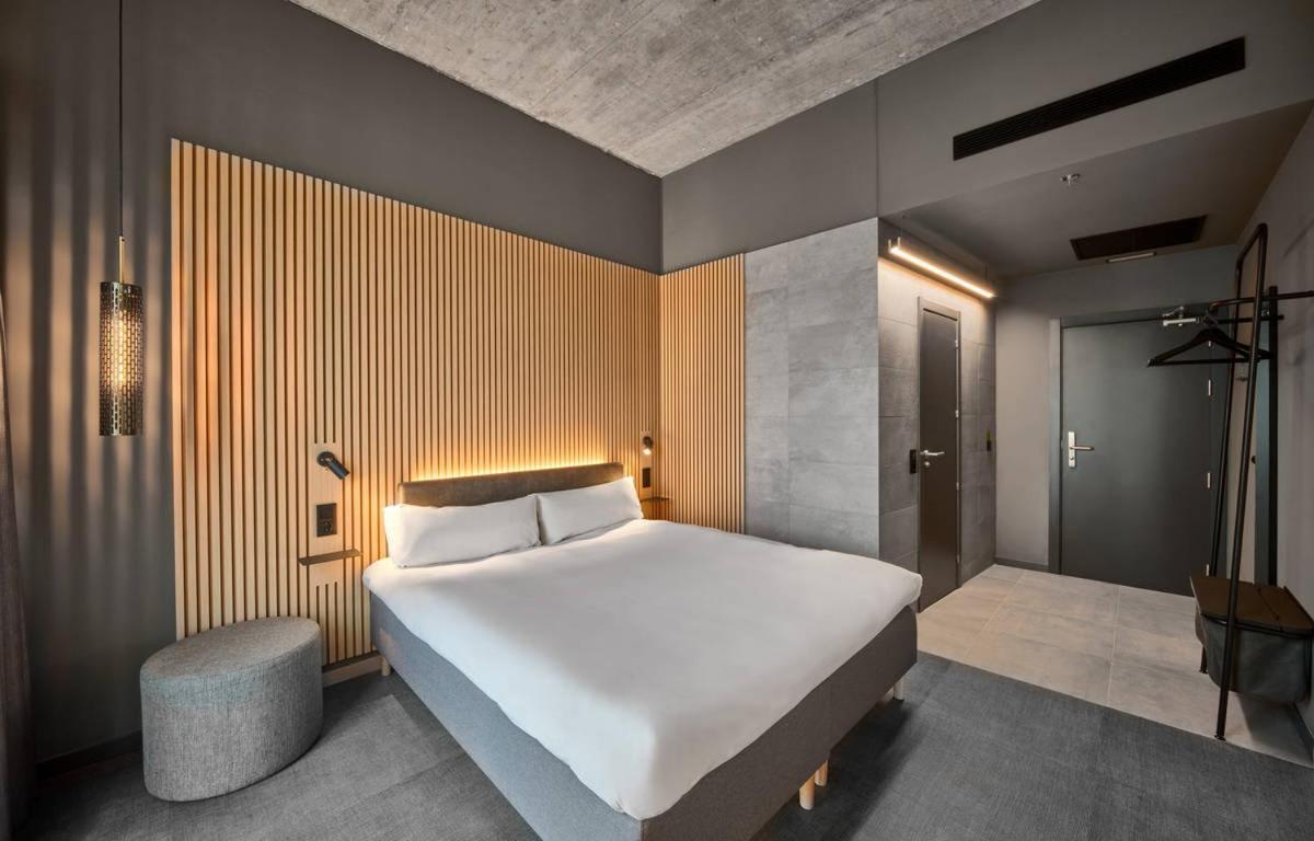 Zleep Madrid Airport Hotel Exterior photo