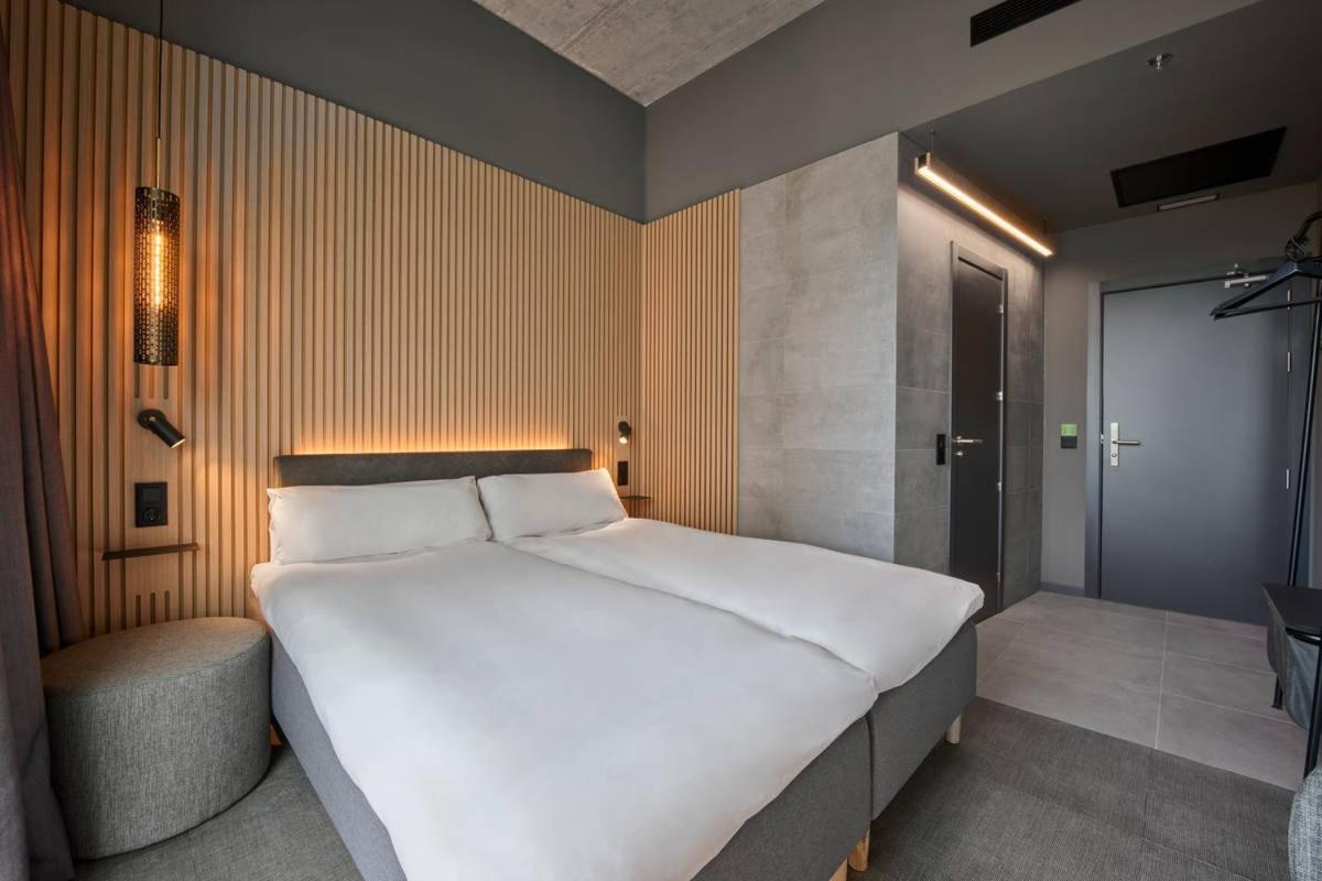Zleep Madrid Airport Hotel Exterior photo