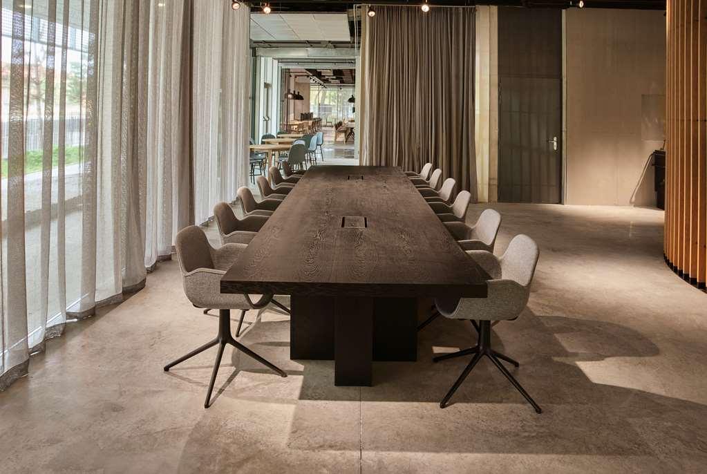 Zleep Madrid Airport Hotel Restaurant photo